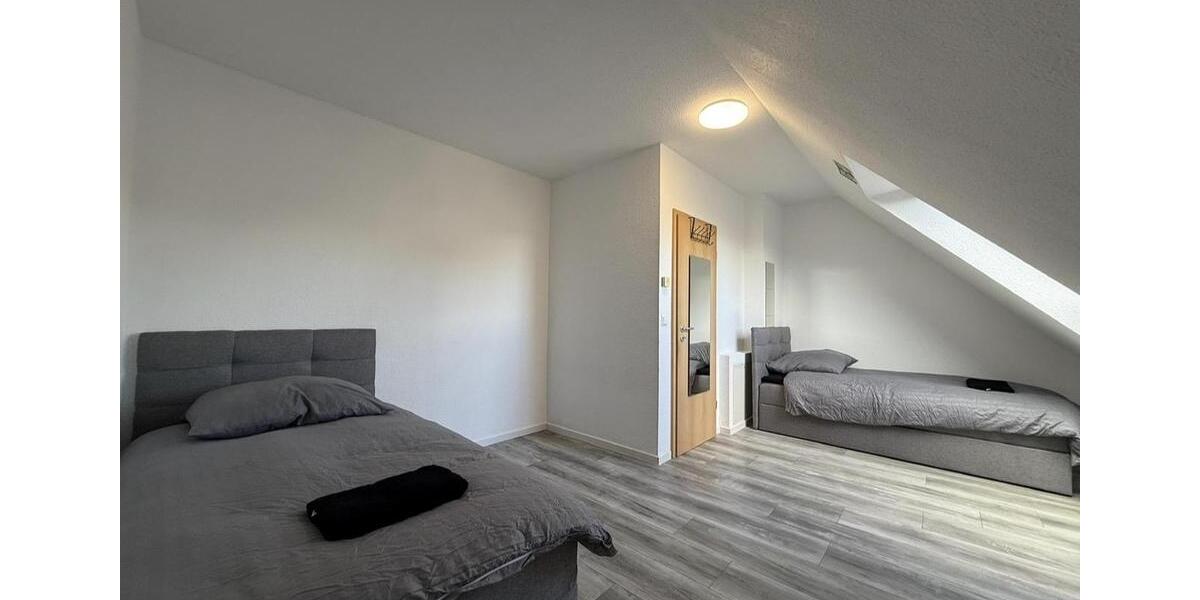 Wohnen auf Zeit Wiesbaden Schierstein - 5 Zimmer, 155 m&sup2;, 4.500&euro; | Angebot:26048030