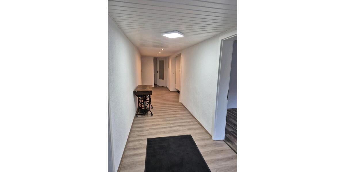 Erdgeschoßwohnung Netphen - 3 Zimmer, 82 m&sup2;, 600&euro; | Angebot:26040979