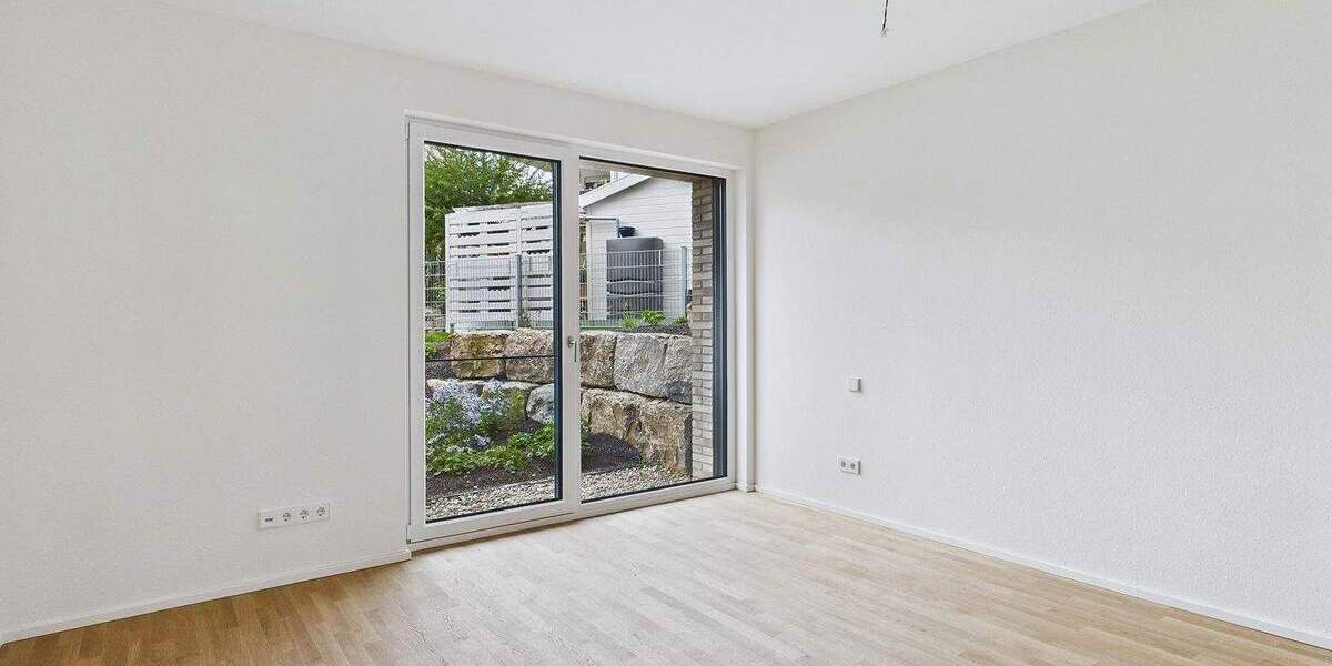 Etagenwohnung Sindelfingen Ost - 2 Zimmer, 69 m&sup2;, 1.320&euro; | Angebot:23222151