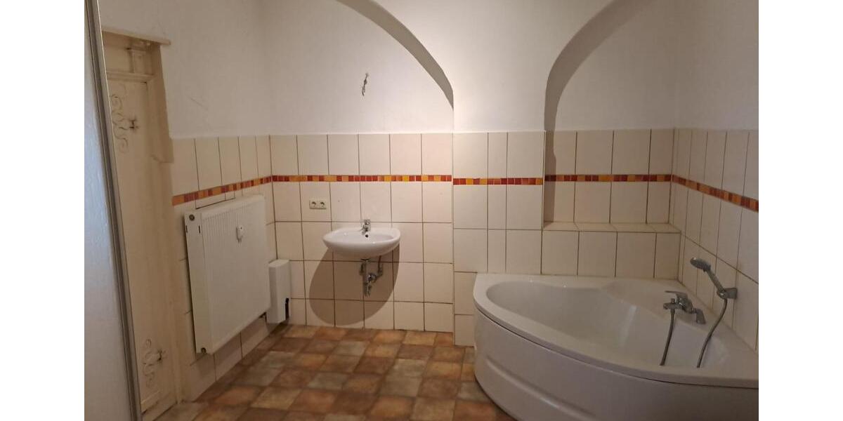 Etagenwohnung Colditz - 4 Zimmer, 127 m&sup2;, 570&euro; | Angebot:25902827
