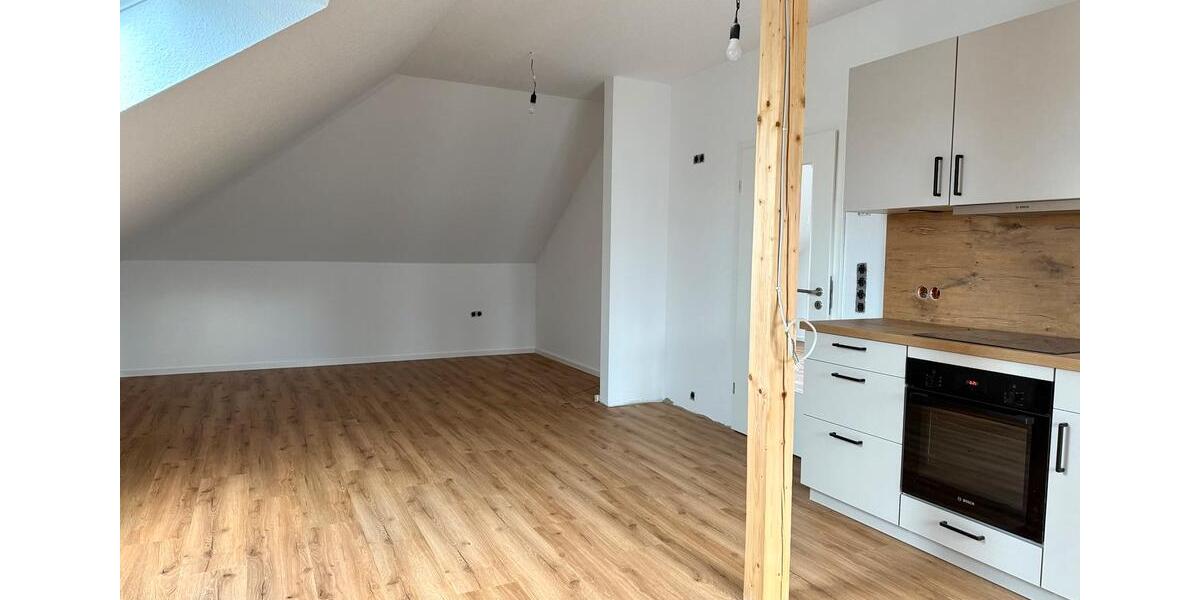 Dachgeschoßwohnung Rhede (Ems) - 3 Zimmer, 75 m&sup2;, 700&euro; | Angebot:24654675