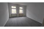 2 Raum Wohnung frisch renoviert mit Balkon zimmer