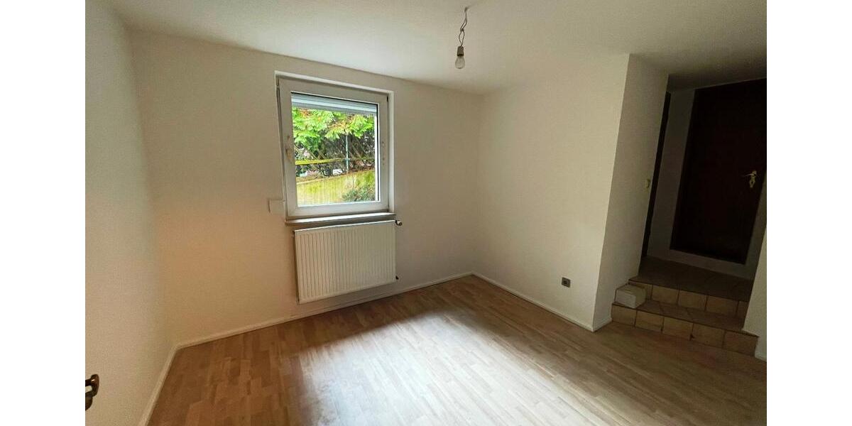 Etagenwohnung Korschenbroich - 3 Zimmer, 90 m&sup2;, 780&euro; | Angebot:26372628