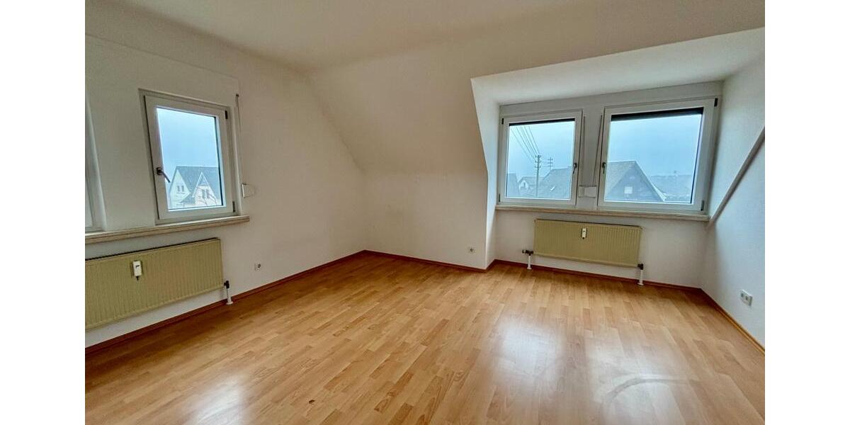 Dachgeschoßwohnung Dornburg - 3 Zimmer, 86 m&sup2;, 630&euro; | Angebot:25917660