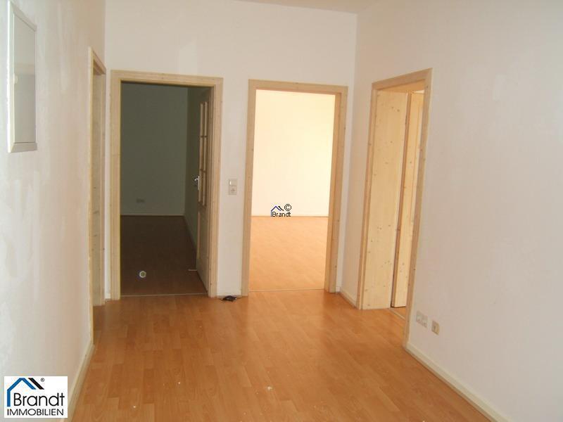 Attraktive AltbauWohnung am Rande der Stadt!