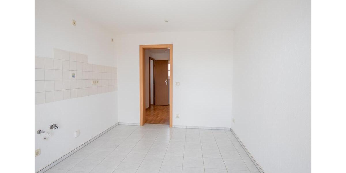 Hier können Sie Ihren Familientraum leben! 3-Raum Wohnung mit Kamin und Stellplatz 3 zimmer