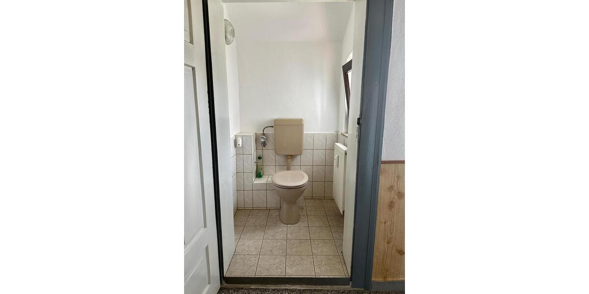 Dachgeschoßwohnung Schöneck/Vogtland Vogtland - 2 Zimmer, 51 m&sup2;, 275&euro; | Angebot:26023065