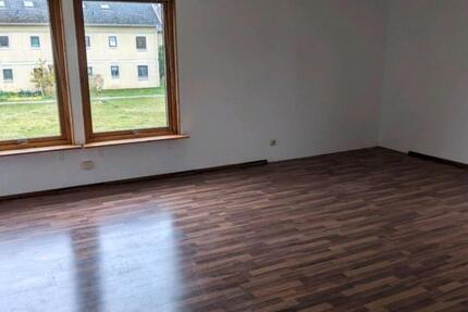 Wohnung Benz - 3 Zimmer, 83 m&sup2;, 465&euro; | Angebot:24739776