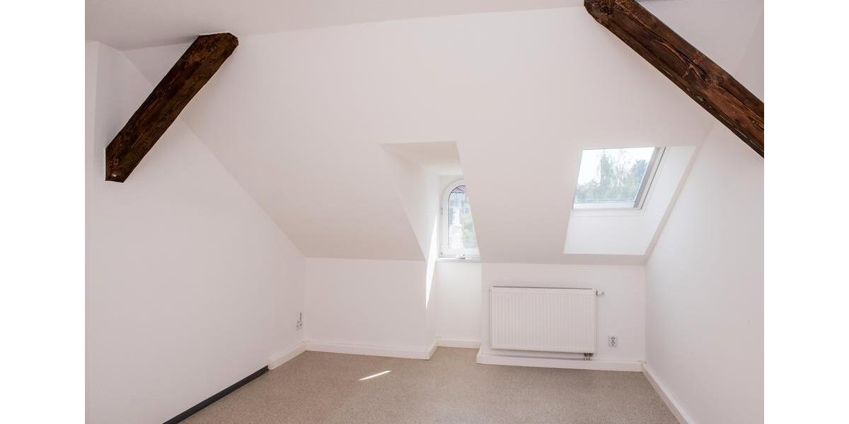 Dachgeschoßwohnung Zittau - 3 Zimmer, 78 m&sup2;, 432&euro; | Angebot:25567423