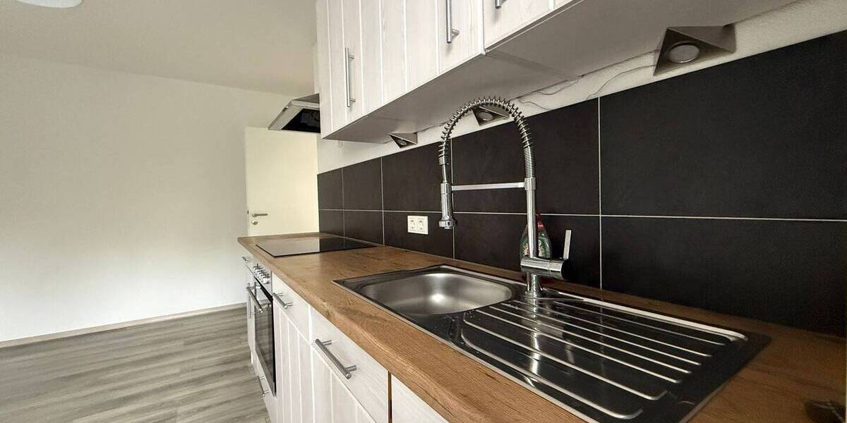 Modern sanierte 2-ZKB mit Einbauküche in Ottweiler - sofort bezugsfrei - Etagenwohnung Ottweiler | Angebot:26164331