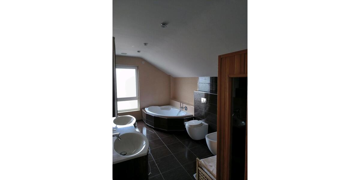 Einfamilienhaus Erkelenz - 5 Zimmer, 152 m&sup2;, 2.250&euro; | Angebot:24842309