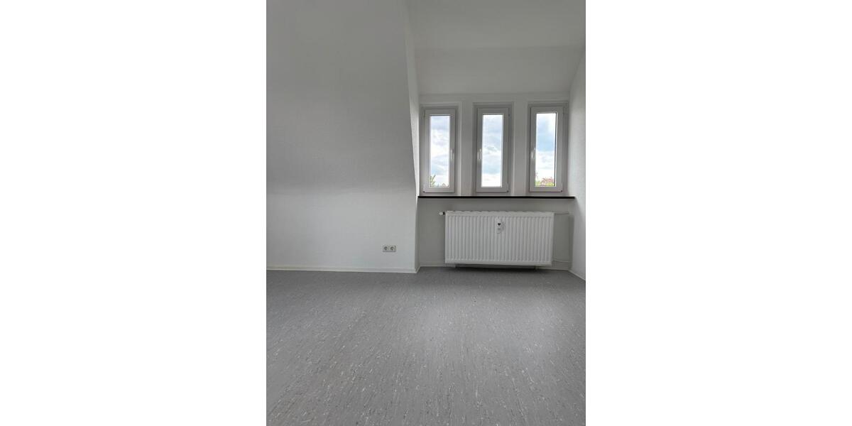 Dachgeschoßwohnung Holzminden - 3 Zimmer, 50 m&sup2;, 350&euro; | Angebot:26651250