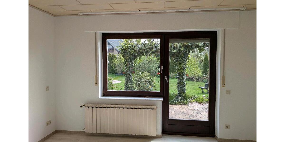 Erdgeschoßwohnung Bad Oeynhausen Dehme - 3 Zimmer, 100 m&sup2;, 1.100&euro; | Angebot:26211026