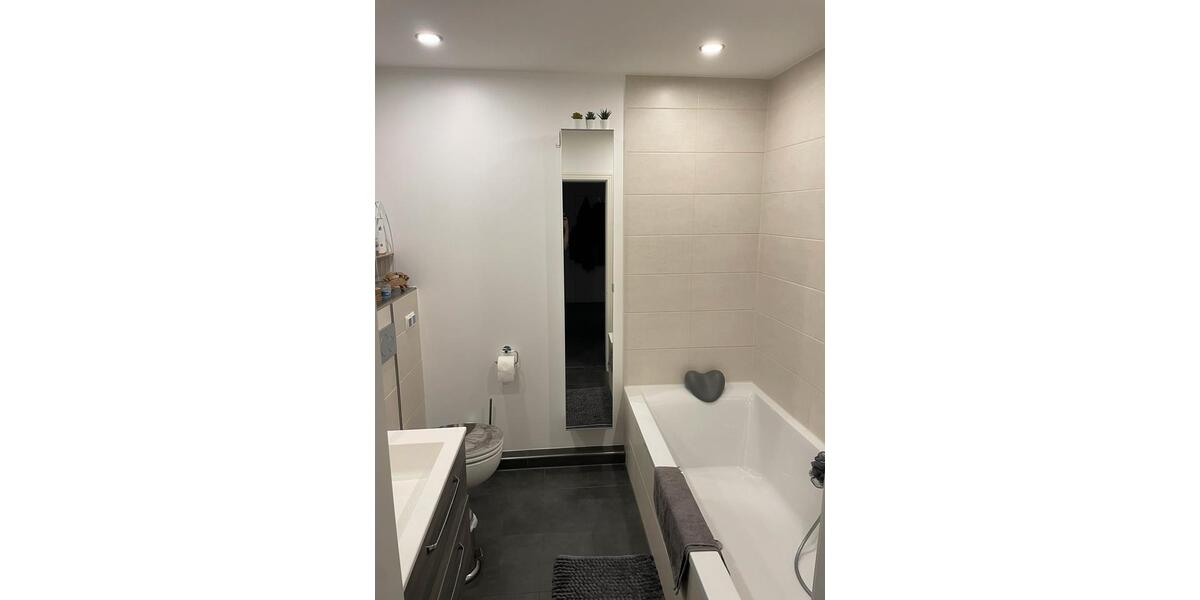 Etagenwohnung Giesen - 3 Zimmer, 84 m&sup2;, 780&euro; | Angebot:24843020