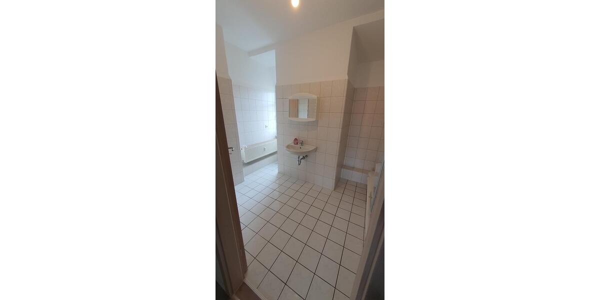 Dachgeschoßwohnung Halberstadt - 2 Zimmer, 48 m&sup2;, 300&euro; | Angebot:26517379