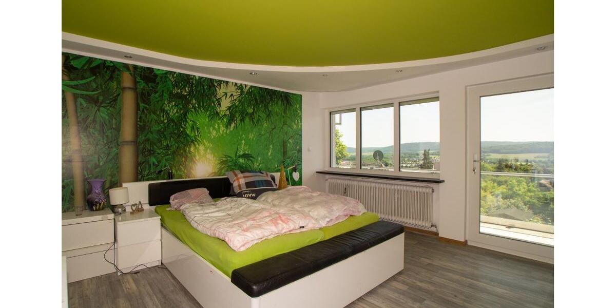 Einfamilienhaus Bad Kissingen - 7 Zimmer, 350 m&sup2;, 2.100&euro; | Angebot:24990718