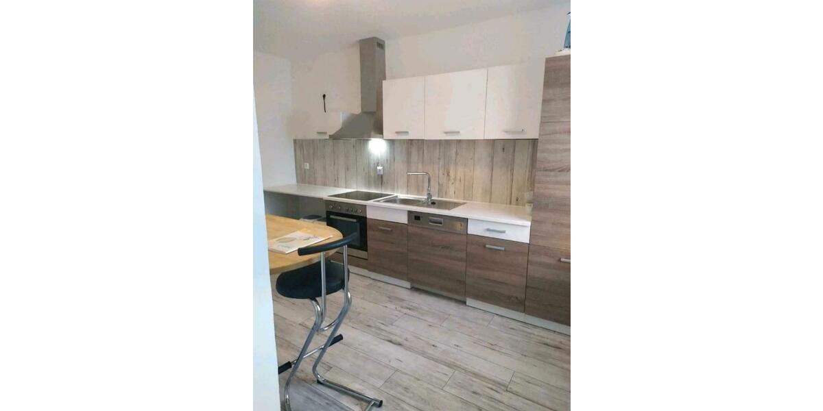 Wohnen auf Zeit Rinteln - 4 Zimmer, 104 m&sup2;, 300&euro; | Angebot:26553828
