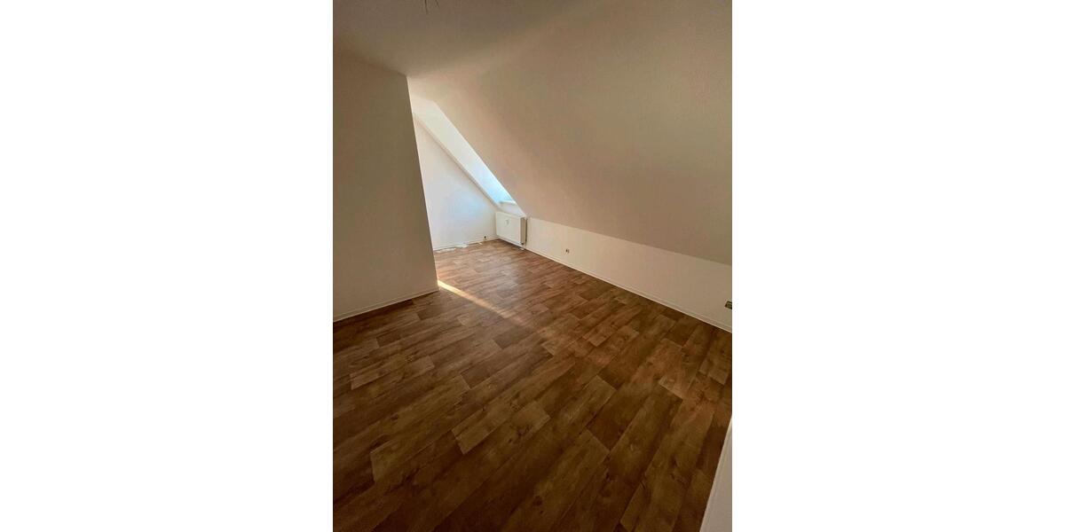 Dachgeschoßwohnung Seelow - 2 Zimmer, 58 m&sup2;, 782&euro; | Angebot:25021643