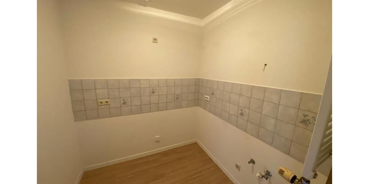 Dachgeschoßwohnung Werdau - 1.5 Zimmer, 35 m&sup2;, 193&euro; | Angebot:20345816