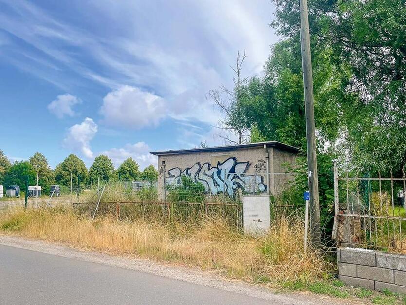 AUKTION: vermietetes, ehemaliges Technikgebäude