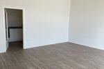 Sanierter Gewerbe Raum mit großer Fensterfront!
