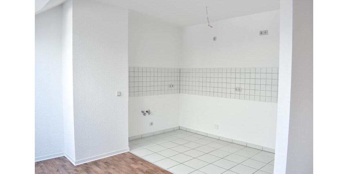 Dachgeschoßwohnung Plauen Altstadt - 3 Zimmer, 74 m&sup2;, 375&euro; | Angebot:24877917