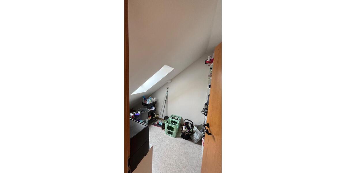 Dachgeschoßwohnung Herdorf - 5 Zimmer, 120 m&sup2;, 800&euro; | Angebot:26120724