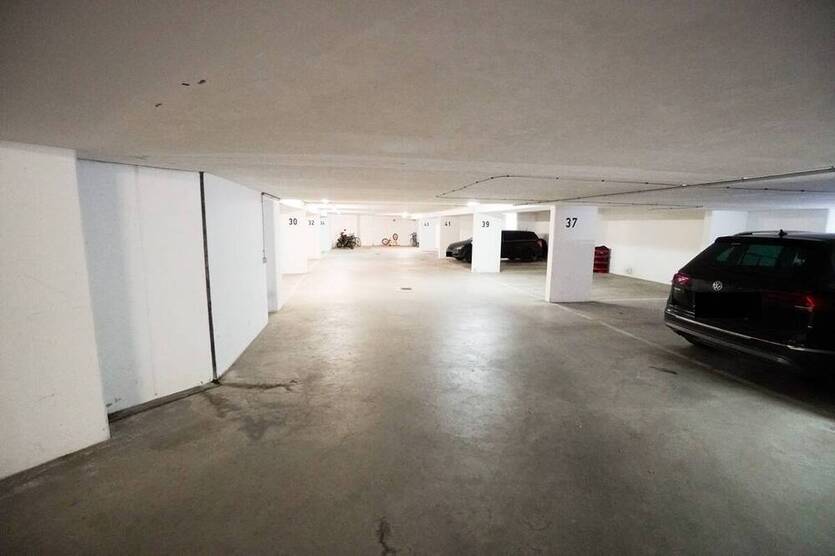 Helle & einladende 2-Zimmer-Maisonette-Wohnung mit Küche und Balkon wartet auf einen neuen Mieter!