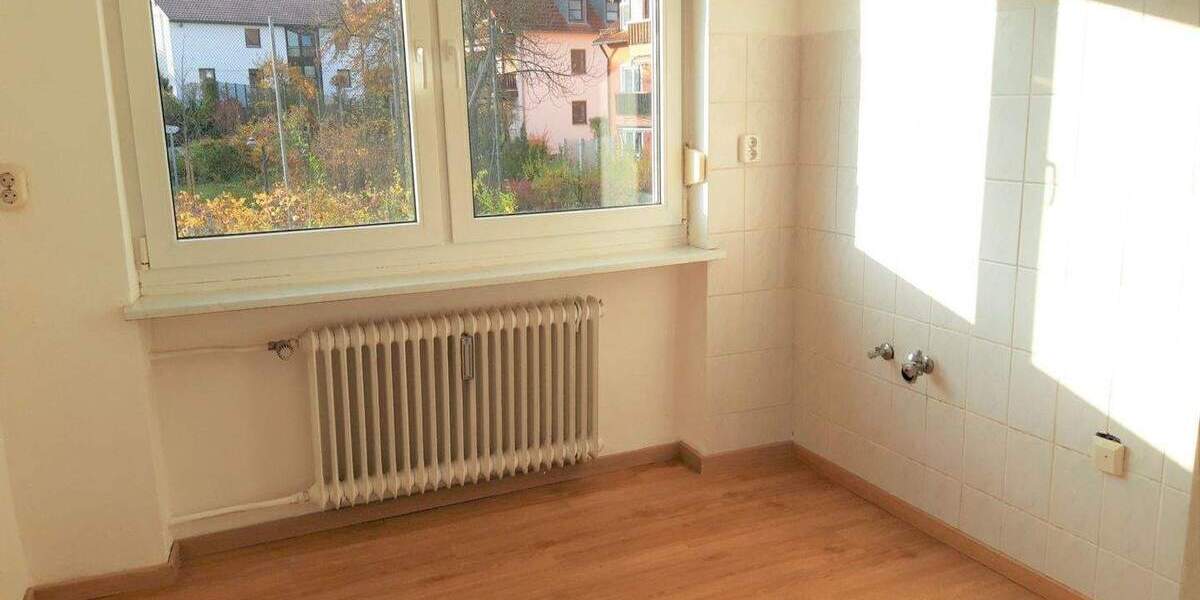 Etagenwohnung Amberg - 3 Zimmer, 94 m&sup2;, 790&euro; | Angebot:25909111