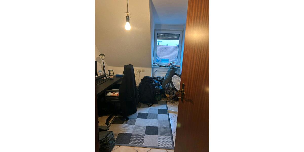 Etagenwohnung Kitzingen - 3 Zimmer, 80 m&sup2;, 790&euro; | Angebot:24976716
