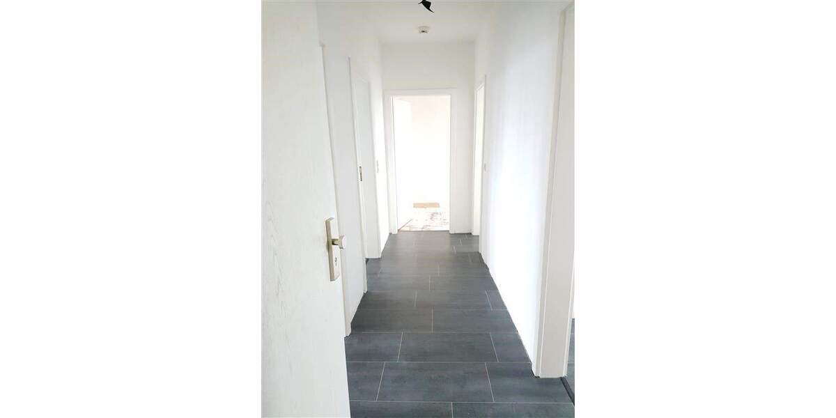 Etagenwohnung Lutherstadt Wittenberg - 3 Zimmer, 68 m&sup2;, 419&euro; | Angebot:23781211