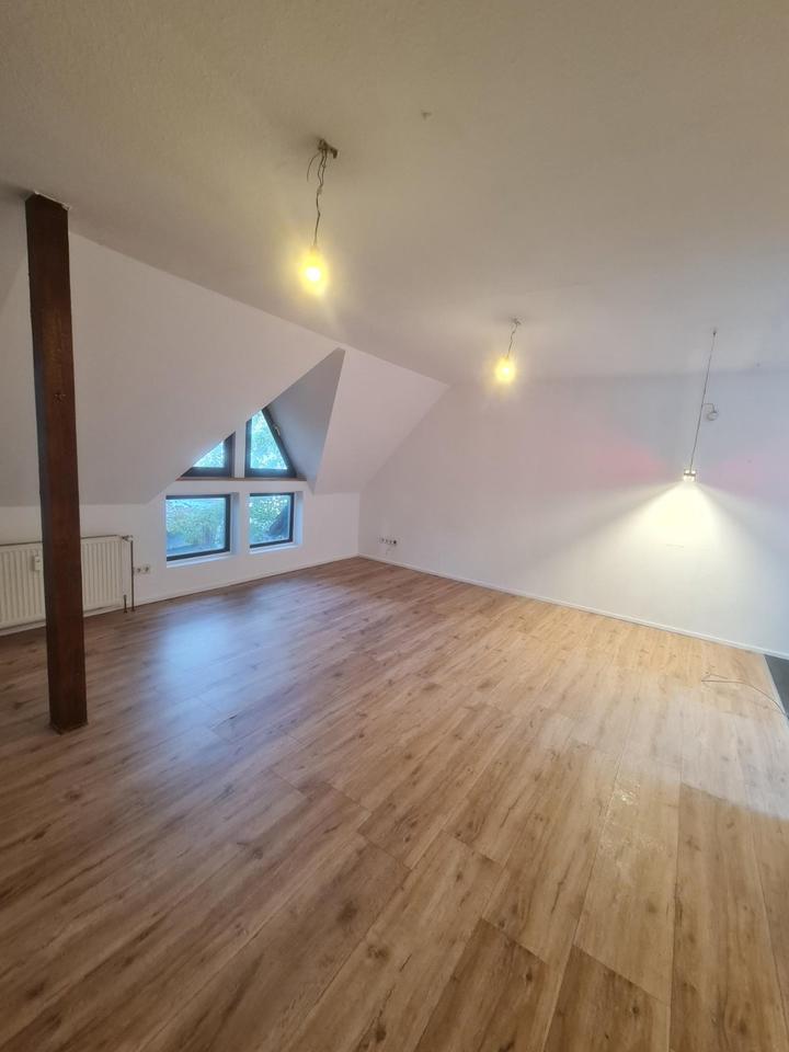 Wunderschöne 2 Zimmer Wohnung in Ronneburg