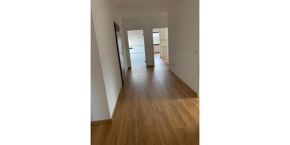 Dachgeschoßwohnung Fulda Aschenberg - 4 Zimmer, 100 m&sup2;, 950&euro; | Angebot:25173710
