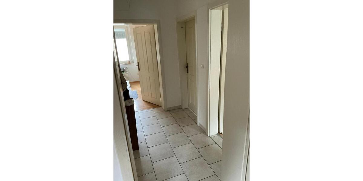 Erdgeschoßwohnung Siegen Kaan-Marienborn - 5 Zimmer, 65 m&sup2;, 580&euro; | Angebot:24829685