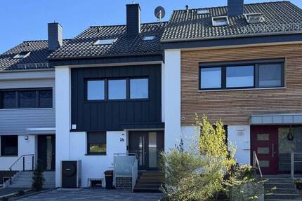 Haus Burgdorf - 4 Zimmer, 145 m&sup2;, 2.100&euro; | Angebot:26438784