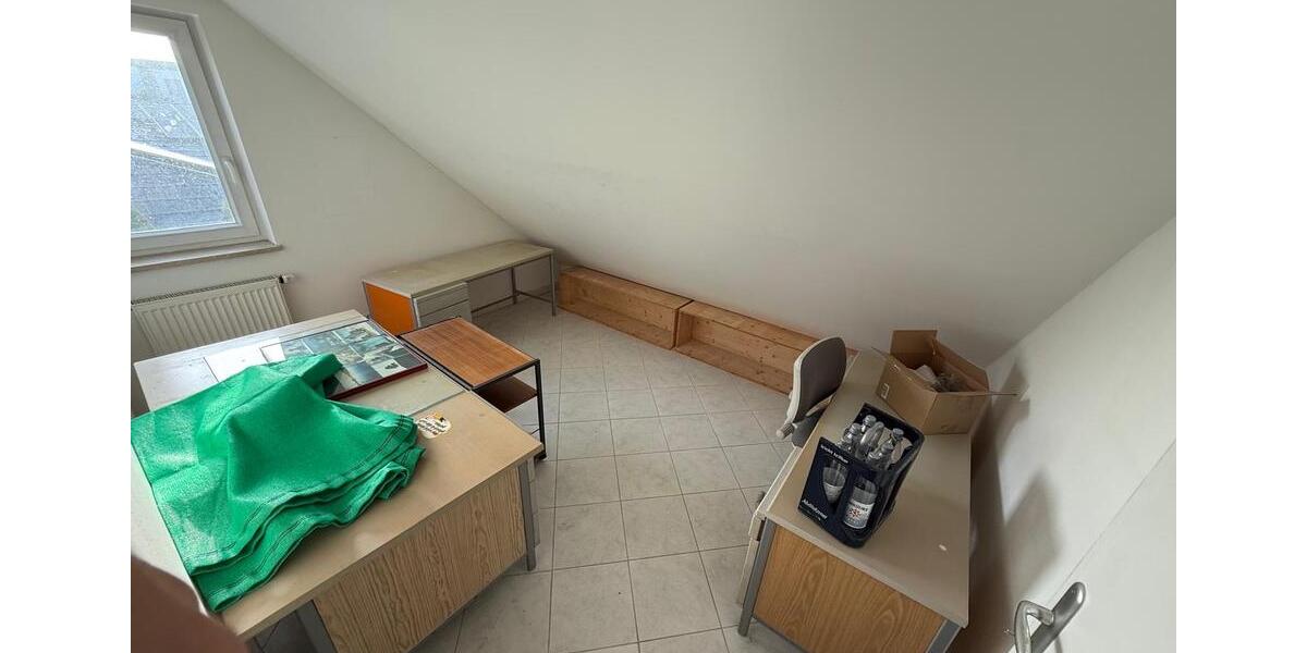 Dachgeschoßwohnung Paderborn - 3 Zimmer, 105 m&sup2;, 1.890&euro; | Angebot:25162107