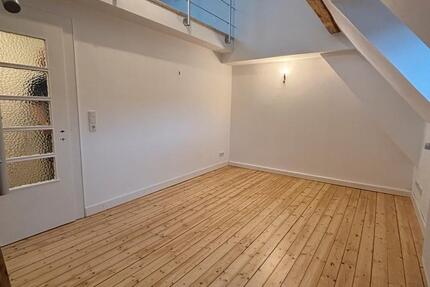 Wunderschöne, helle 2 Zi Wohnung mit Galerie DG in BKS 1 zimmer