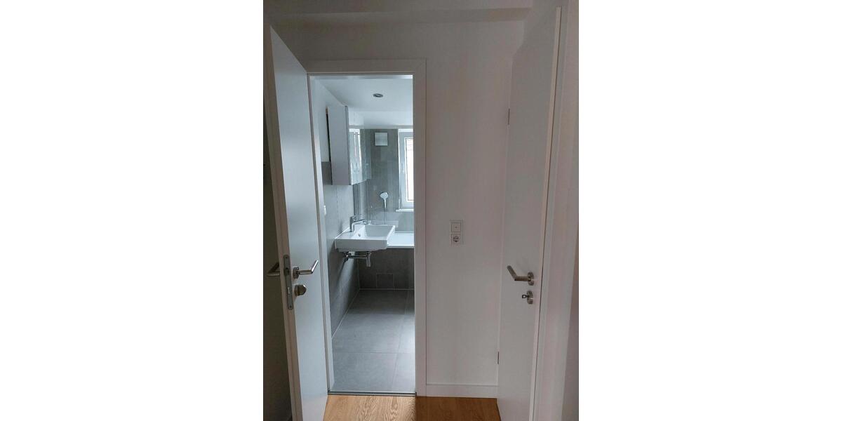 Dachgeschoßwohnung Bremen Findorff - 2 Zimmer, 30 m&sup2;, 660&euro; | Angebot:25362682