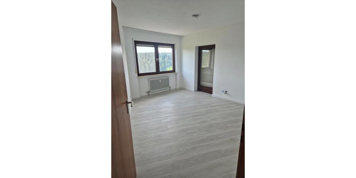 Maisonettenwohnung Altensteig - 5 Zimmer, 140 m&sup2;, 950&euro; | Angebot:26477354