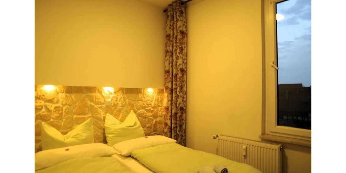 Dachgeschoßwohnung Quedlinburg - 3 Zimmer, 1.490 m&sup2;, 1.490&euro; | Angebot:24441711