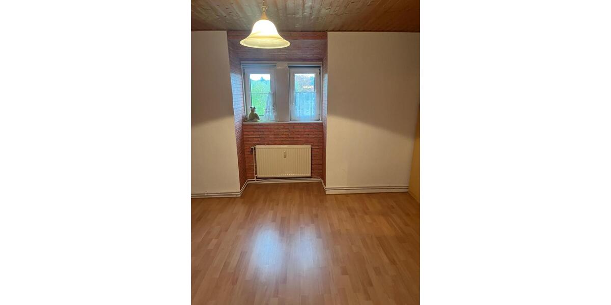Dachgeschoßwohnung Scharnebeck - 3 Zimmer, 62 m&sup2;, 900&euro; | Angebot:26035203