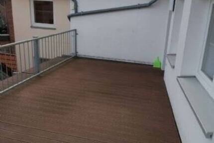 **4-Zimmer Dachgeschoss Wohnung im Zentrum mit großer Dachterrasse** 4 zimmer