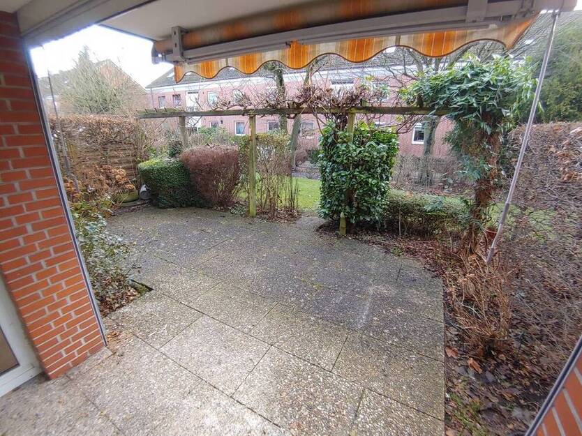 Wohnen am Waldrand: Sanierte 3-Zi.-Wohnung mit Süd-Terrasse in Lübeck-St. Gertrud, Tesdorpfstraße