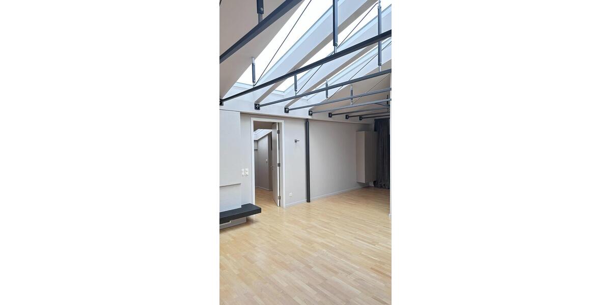 Dachgeschoßwohnung Sengenthal - 3.5 Zimmer, 124 m&sup2;, 1.050&euro; | Angebot:24658307