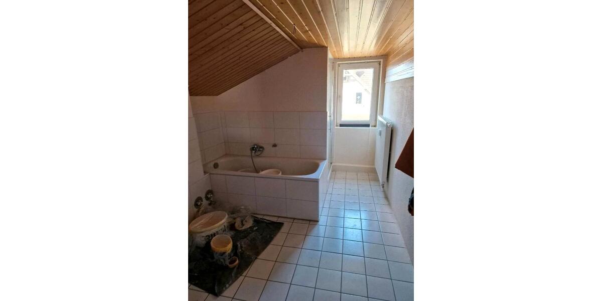 Dachgeschoßwohnung Clausthal-Zellerfeld Zellerfeld - 4 Zimmer, 90 m&sup2;, 475&euro; | Angebot:25890632