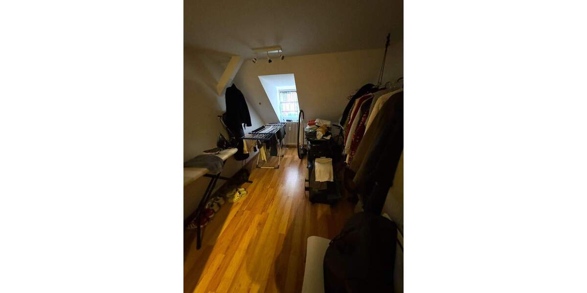 ***kl. gemütliche 2-Zimmer DG- Wohnung in der Altstadt von Nürnberg 2 zimmer