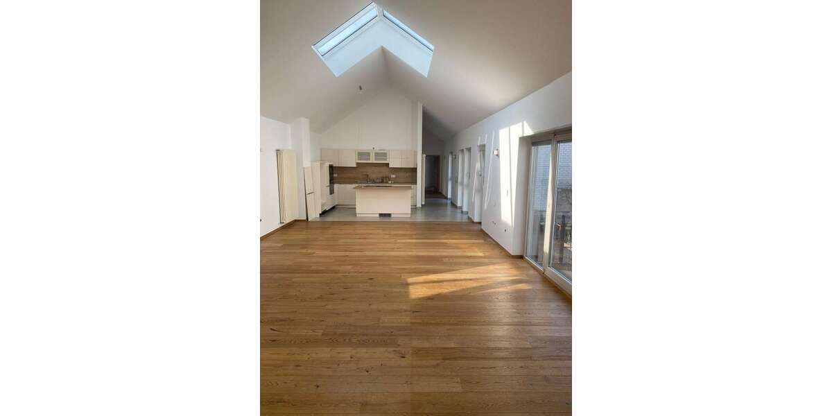 Etagenwohnung Ludwigshafen am Rhein Rheingönheim - 3 Zimmer, 150 m&sup2;, 1.500&euro; | Angebot:25819438