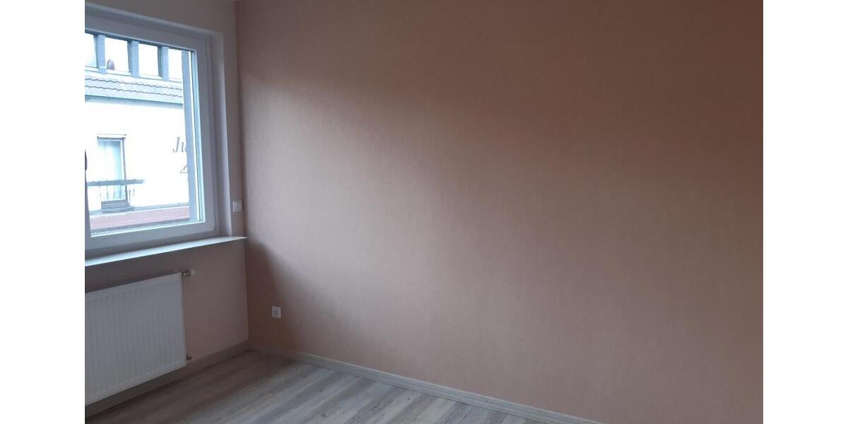 Etagenwohnung Schöllkrippen - 2 Zimmer, 106 m&sup2;, 800&euro; | Angebot:24488474