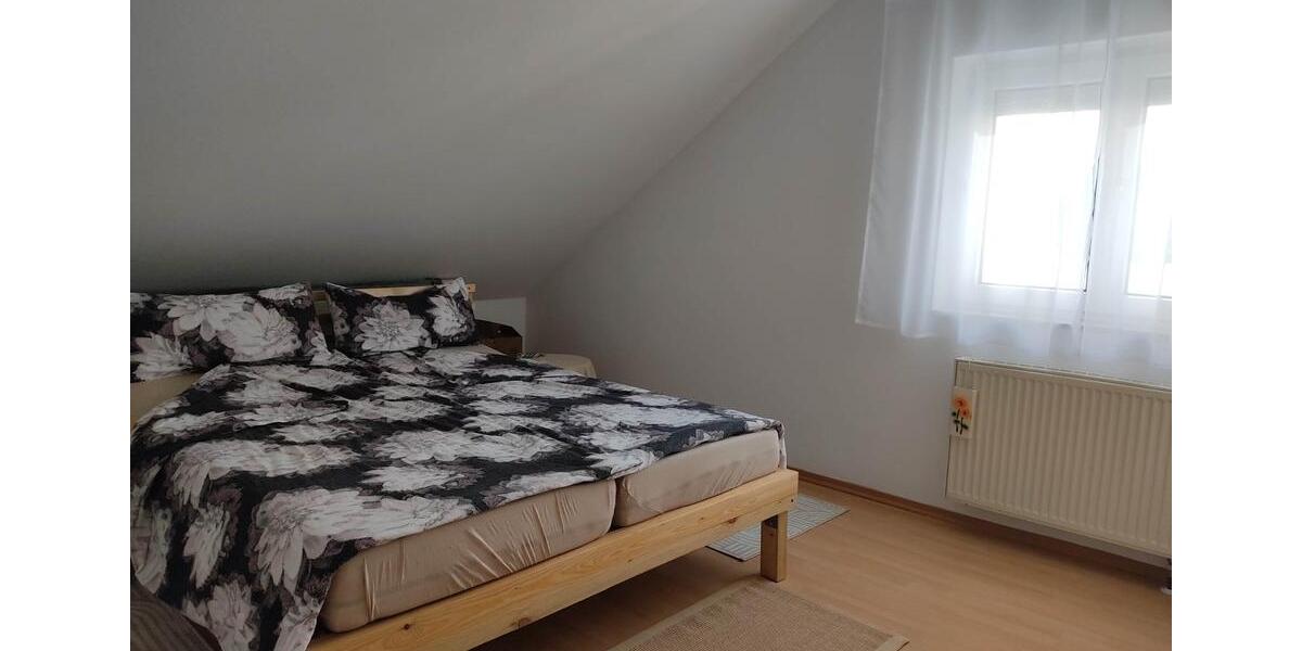 Dachgeschoßwohnung Ingolstadt Nordost - 4 Zimmer, 88 m&sup2;, 880&euro; | Angebot:25923228