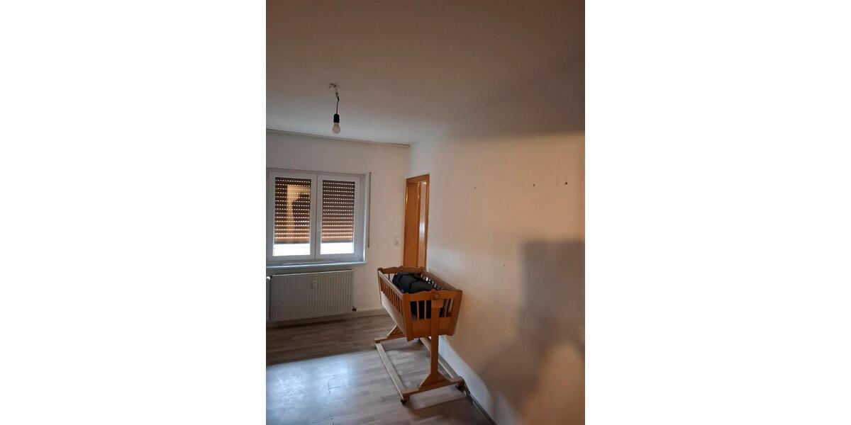 Etagenwohnung Wilhelmsthal - 3 Zimmer, 87 m&sup2;, 800&euro; | Angebot:25711925